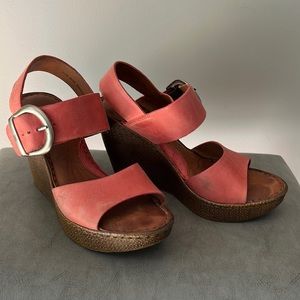Born salmon colored leather wedge sandals